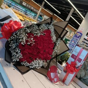 Red Bouquet 001R + Chocolate + Card